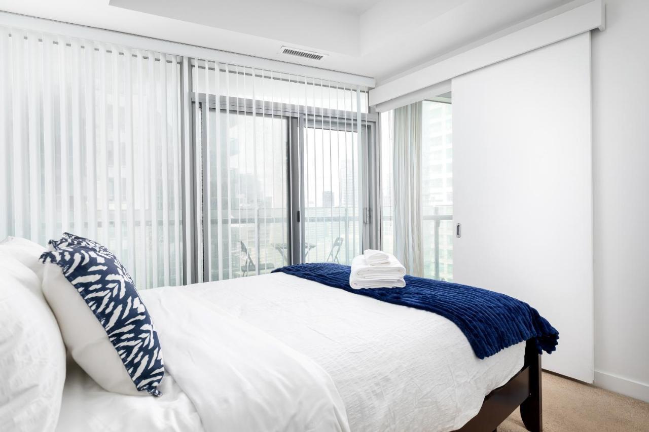 Downtown Toronto Condo Mins From Scotiabank Arena, Tiff, Cn Tower, Union, Mtcc المظهر الخارجي الصورة