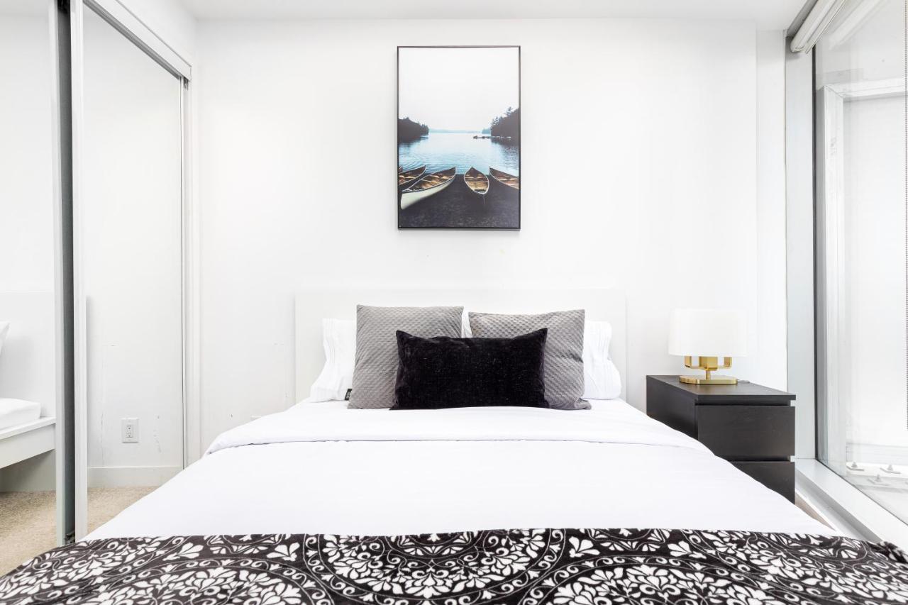 Downtown Toronto Condo Mins From Scotiabank Arena, Tiff, Cn Tower, Union, Mtcc المظهر الخارجي الصورة
