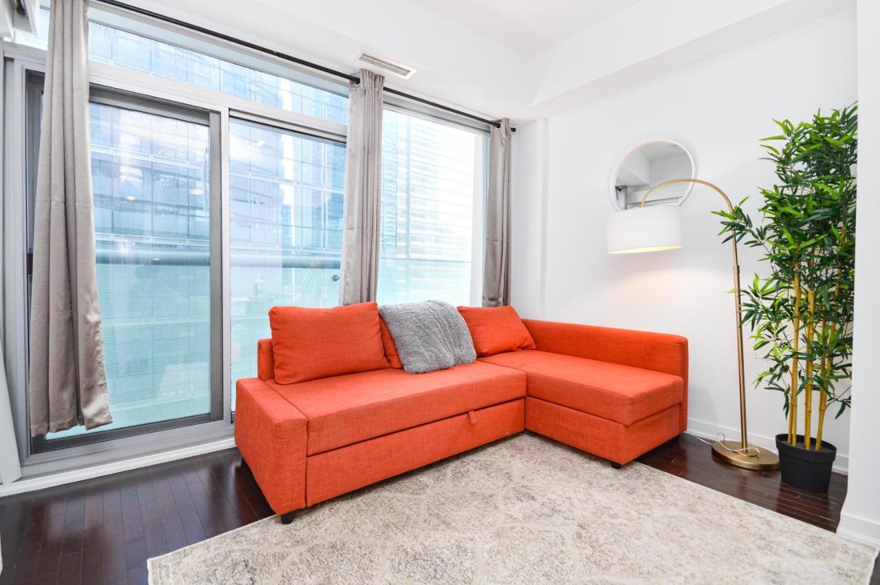 Downtown Toronto Condo Mins From Scotiabank Arena, Tiff, Cn Tower, Union, Mtcc المظهر الخارجي الصورة