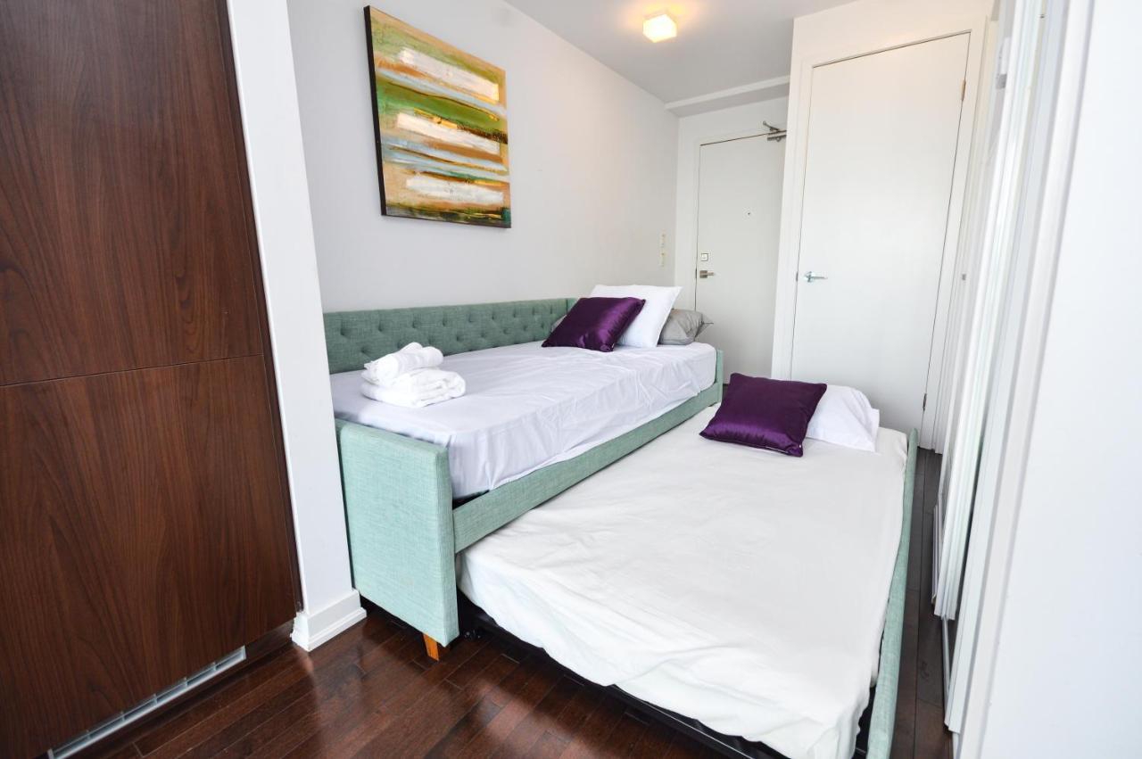 Downtown Toronto Condo Mins From Scotiabank Arena, Tiff, Cn Tower, Union, Mtcc المظهر الخارجي الصورة