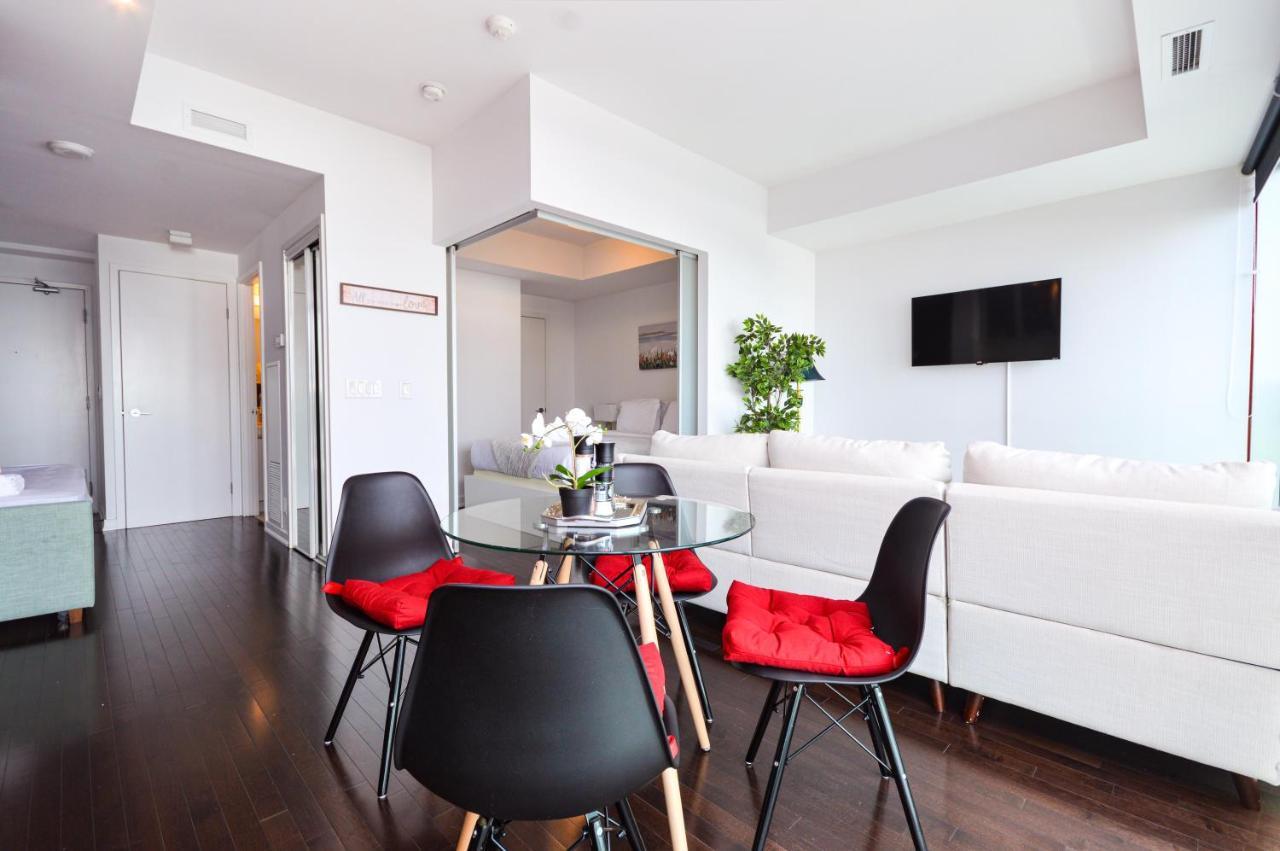 Downtown Toronto Condo Mins From Scotiabank Arena, Tiff, Cn Tower, Union, Mtcc المظهر الخارجي الصورة