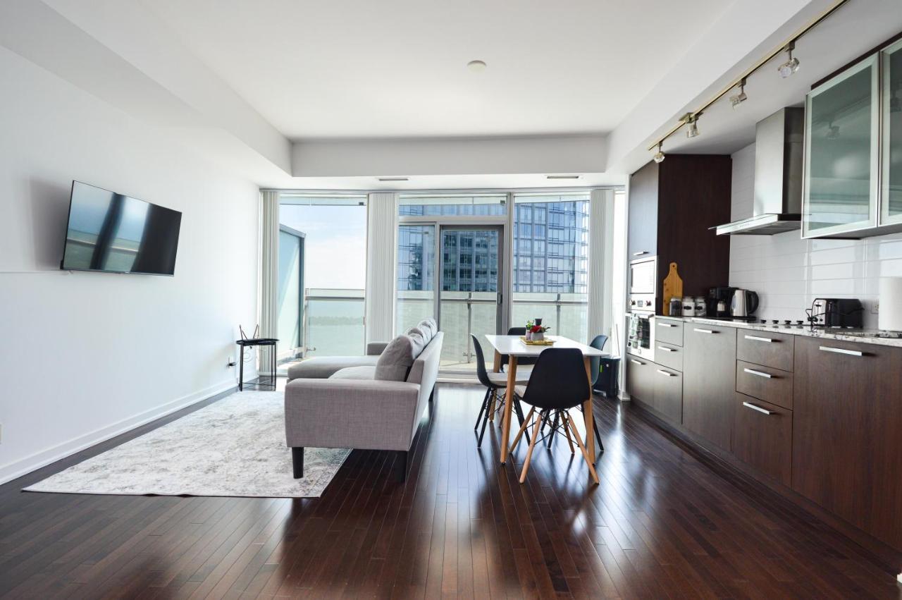 Downtown Toronto Condo Mins From Scotiabank Arena, Tiff, Cn Tower, Union, Mtcc المظهر الخارجي الصورة