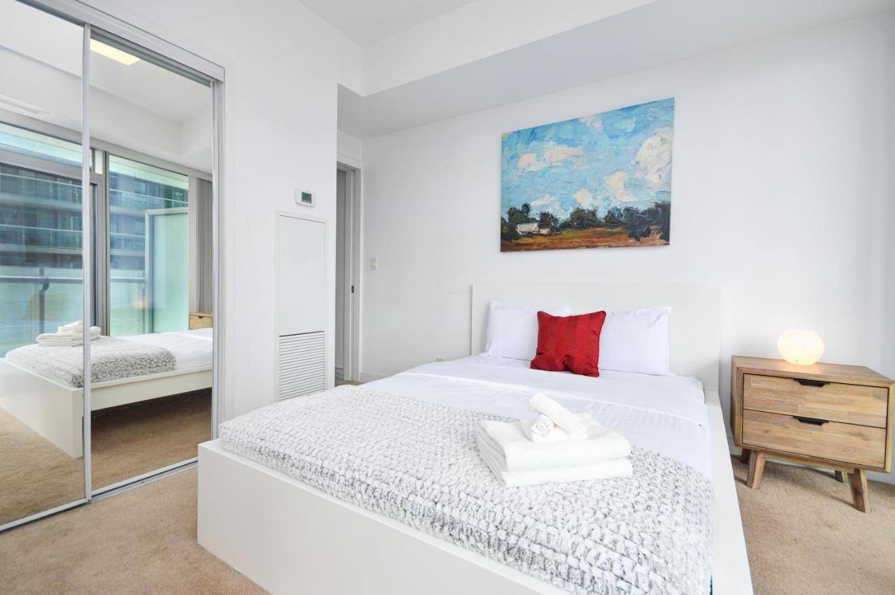 Downtown Toronto Condo Mins From Scotiabank Arena, Tiff, Cn Tower, Union, Mtcc المظهر الخارجي الصورة
