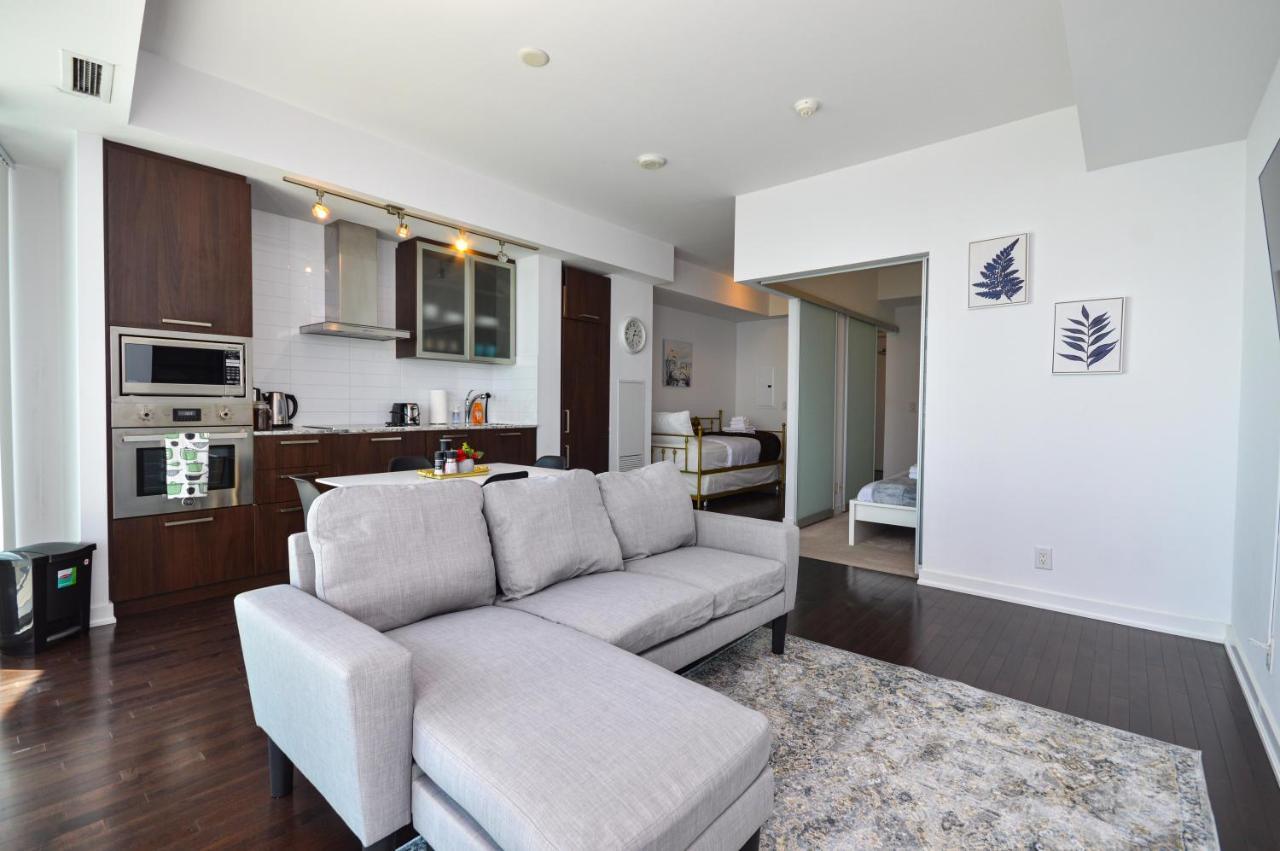 Downtown Toronto Condo Mins From Scotiabank Arena, Tiff, Cn Tower, Union, Mtcc المظهر الخارجي الصورة
