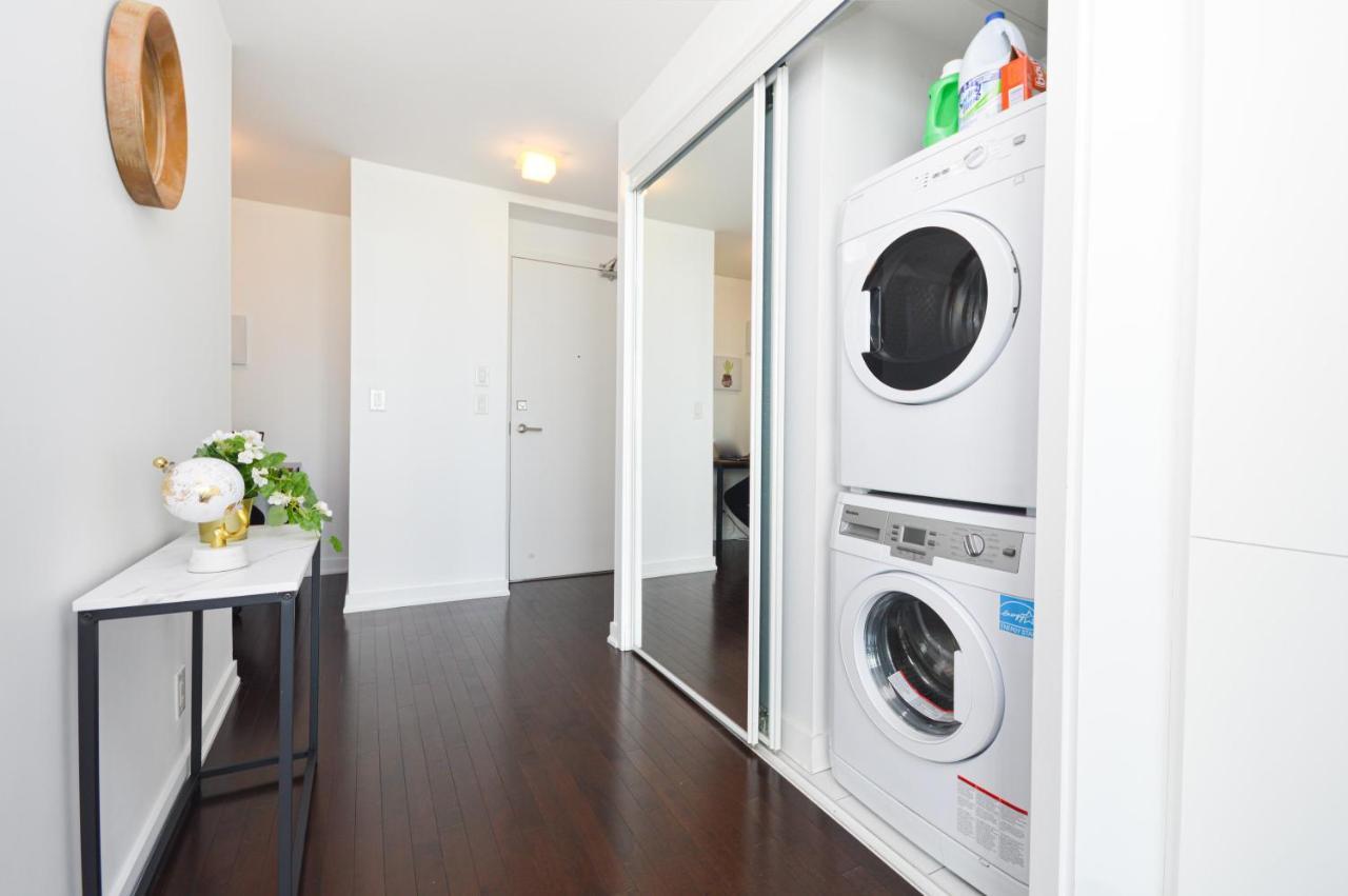 Downtown Toronto Condo Mins From Scotiabank Arena, Tiff, Cn Tower, Union, Mtcc المظهر الخارجي الصورة
