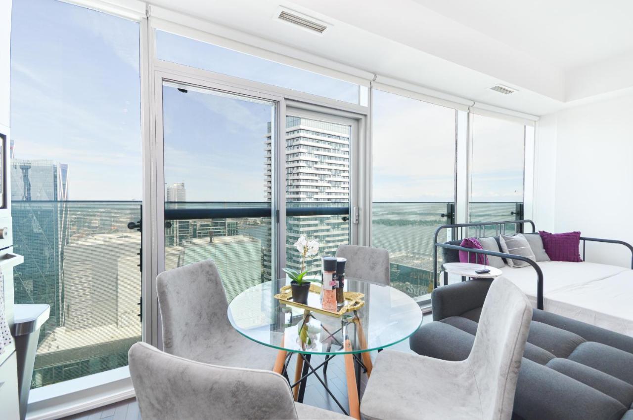 Downtown Toronto Condo Mins From Scotiabank Arena, Tiff, Cn Tower, Union, Mtcc المظهر الخارجي الصورة