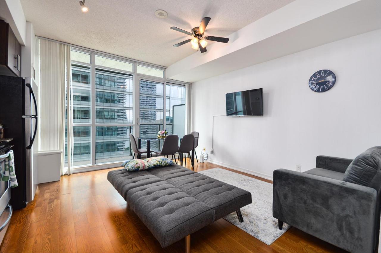 Downtown Toronto Condo Mins From Scotiabank Arena, Tiff, Cn Tower, Union, Mtcc المظهر الخارجي الصورة