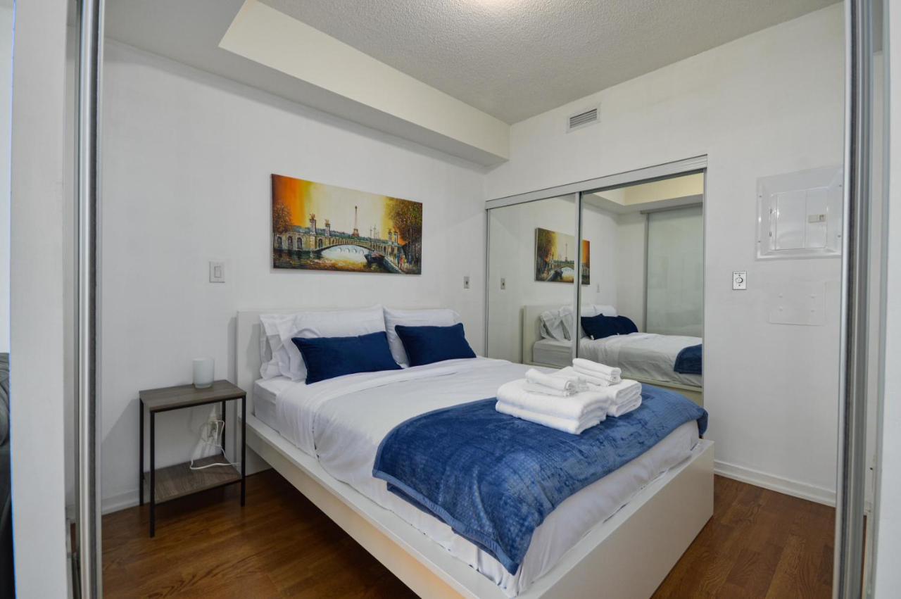 Downtown Toronto Condo Mins From Scotiabank Arena, Tiff, Cn Tower, Union, Mtcc المظهر الخارجي الصورة